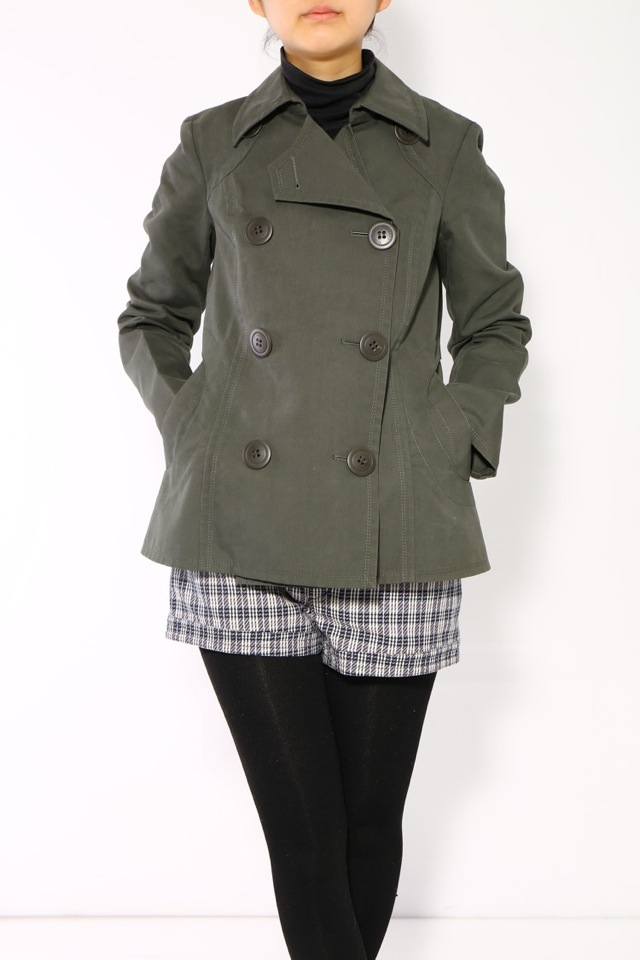 モスグリーンピーコート