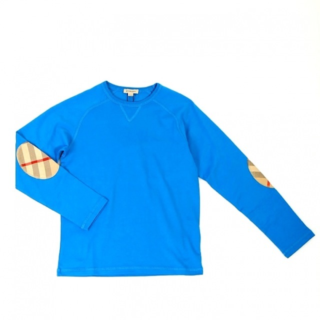 パッチ付きスカイブルー長袖カットソー