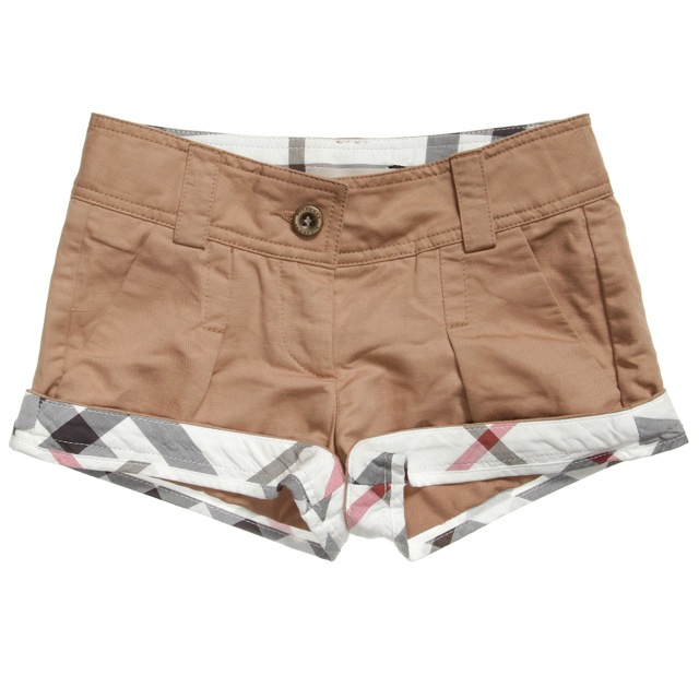 ブラウンショートパンツ